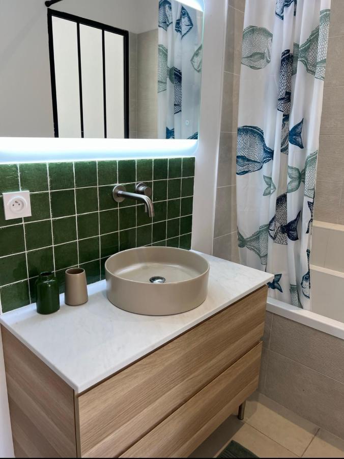 Casa Andrea Appartement Tout A Pied Avec Grand Jardin Sanary-sur-Mer Esterno foto
